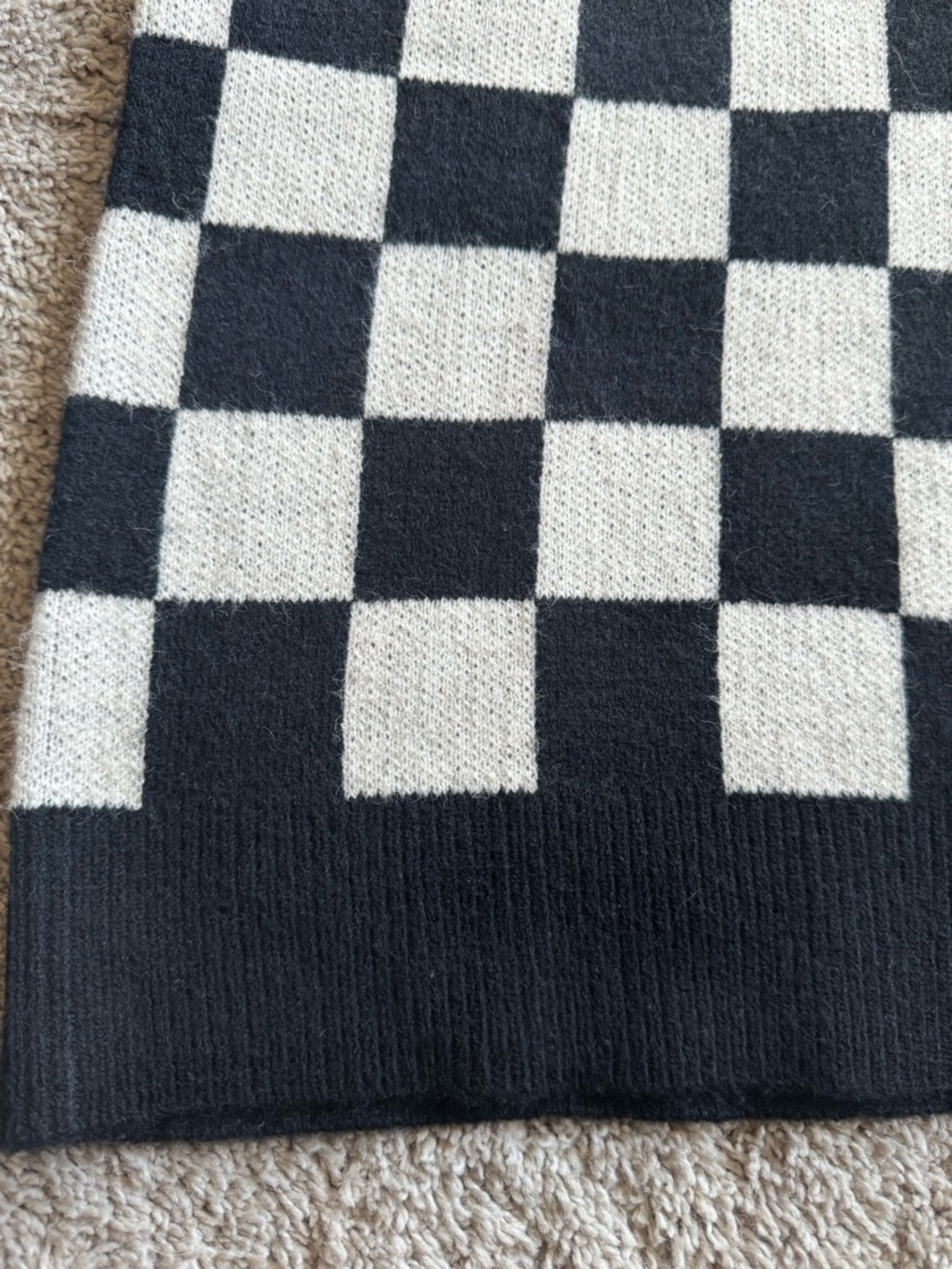 Anniewear Black & White Checkered Knit Sweater Vest Medium - Picture 4 of 5